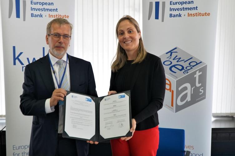 EIB Group signs MoU with European University Institute